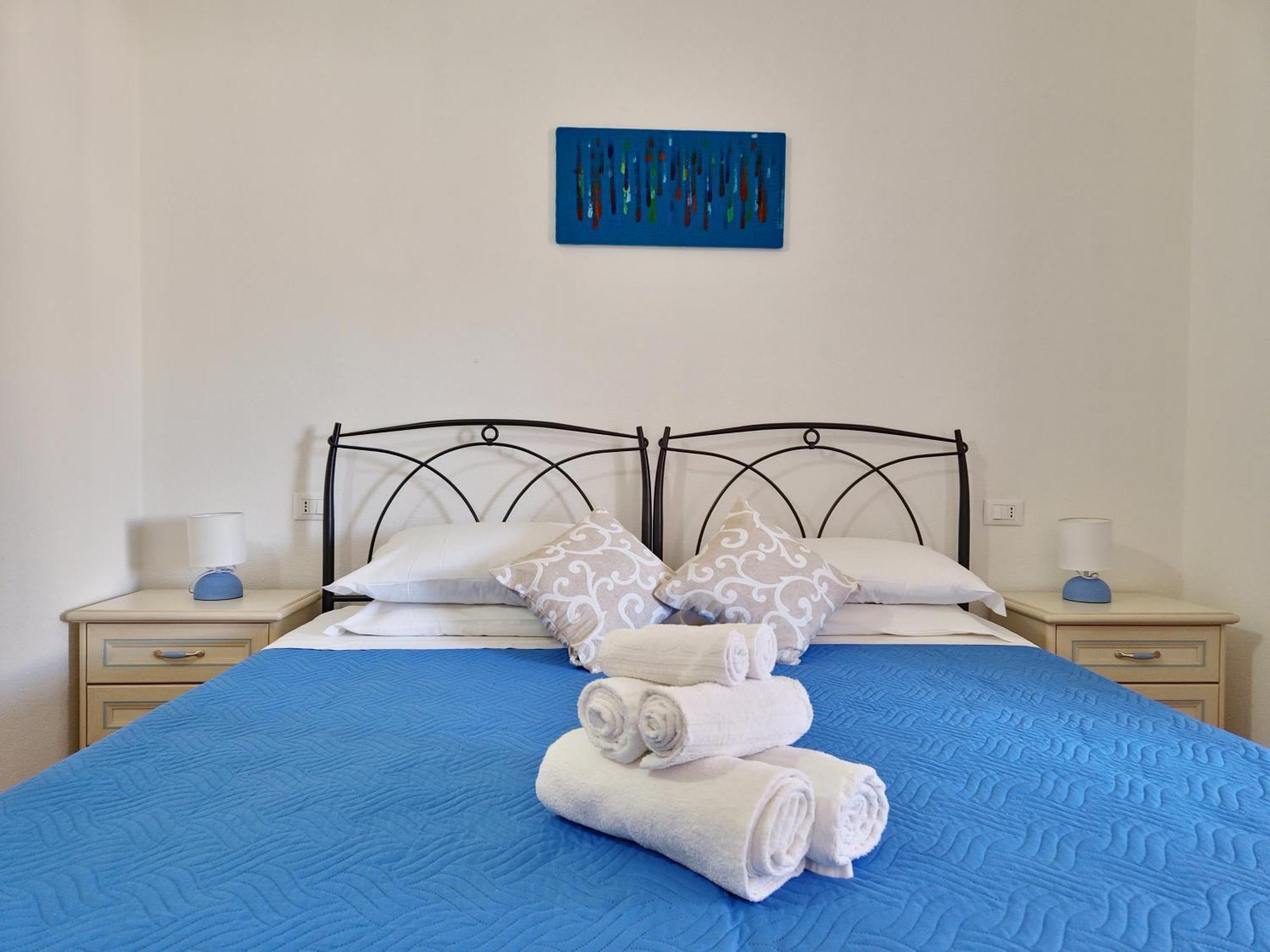 Dommos - Melodie Apartments Cala Liberotto Eksteriør bilde