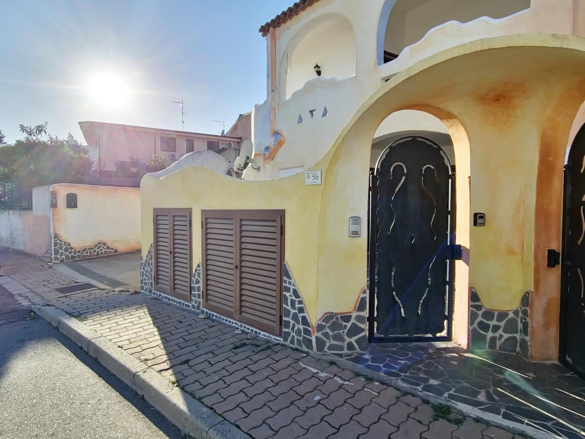 Dommos - Melodie Apartments Cala Liberotto Eksteriør bilde